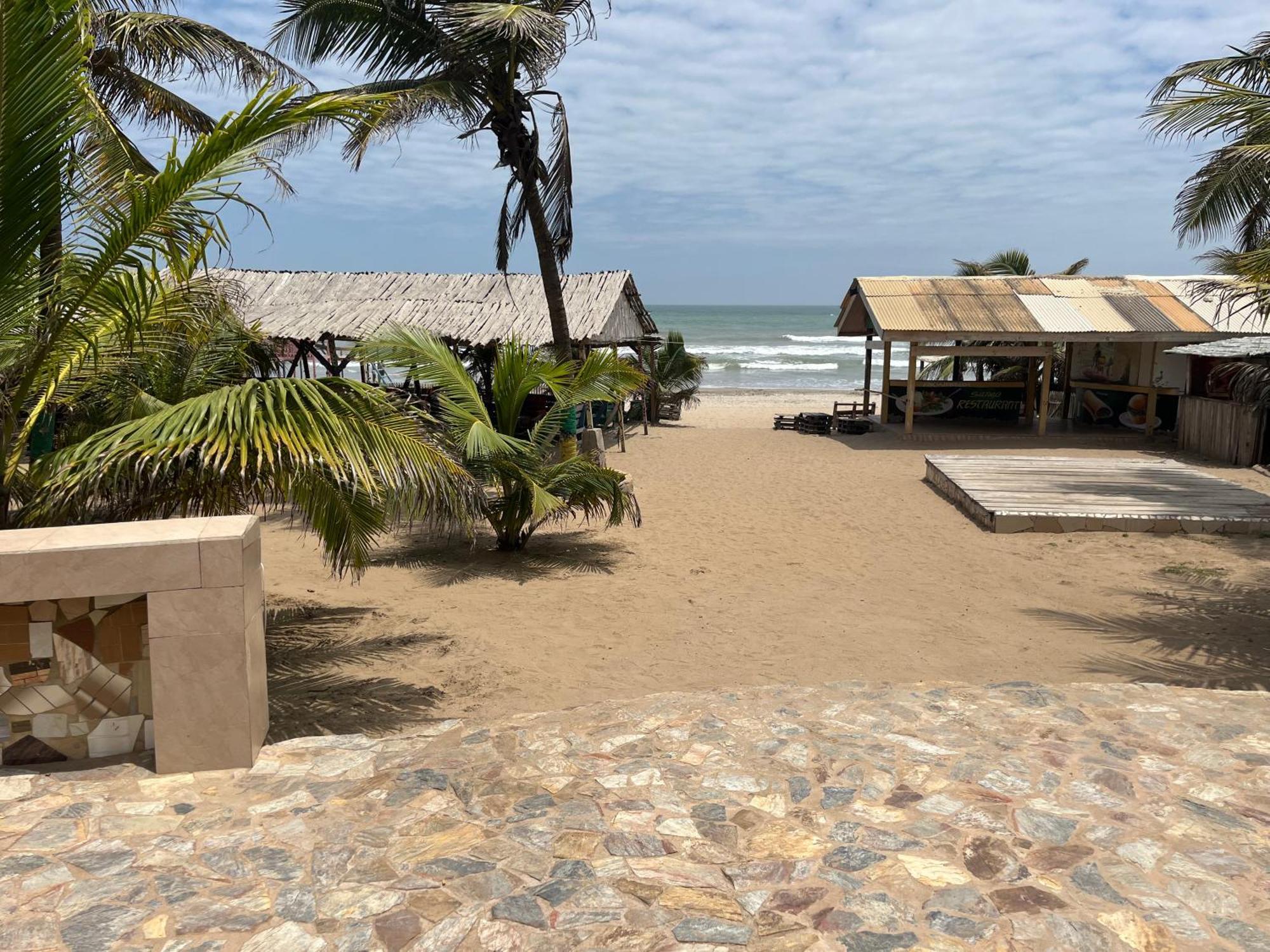 Sango Beach Accra Kültér fotó